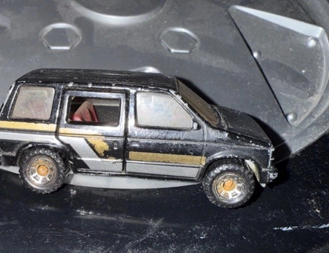 MATCHBOX 1984 DODGE CARAVAN - Image 2 of 4