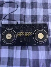 Pioneer DDJ-REV1 Double Deck Controller - Black