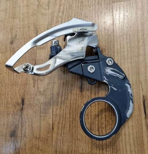 Shimano Deore LX (FD-M570) Bottom Bracket Mounted Front Derailleur (1st One)USED - 第 1/9 張圖片