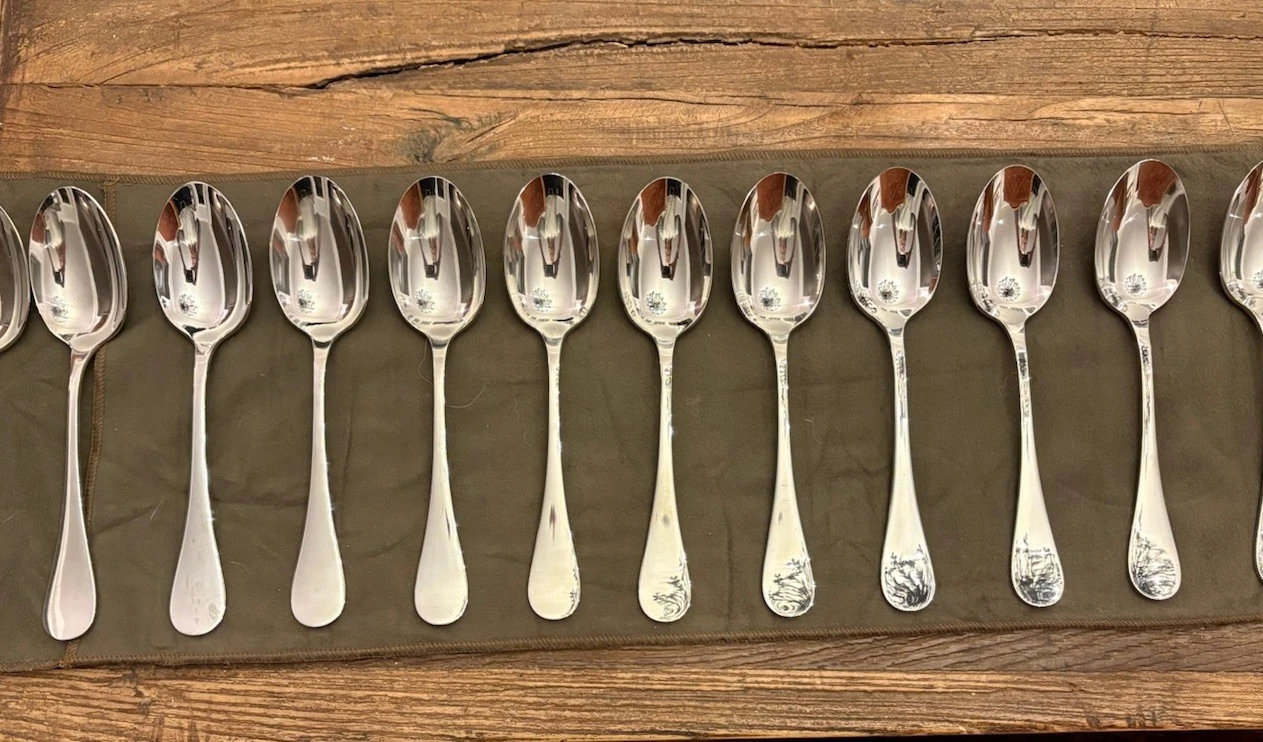 Christofle (France) Berry Stainless European Place/Oval Soup Spoon 8"