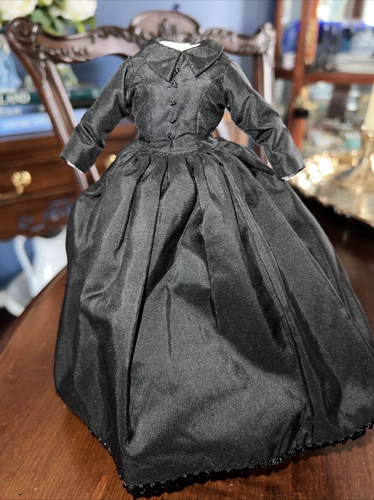 Madame Alexander 9&rdquo; Dress Only. &ldquo;Scarlett In Mourning&rdquo;