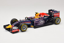 110140003 Red Bull RB10 Renault n3 D. Ricciardo Infiniti Red Bull Racing Showcar