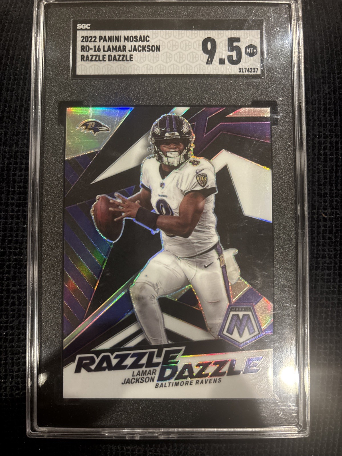 2022 Panini Mosaic Razzle Dazzle Lamar Jackson #RD-16 SGC 9.5