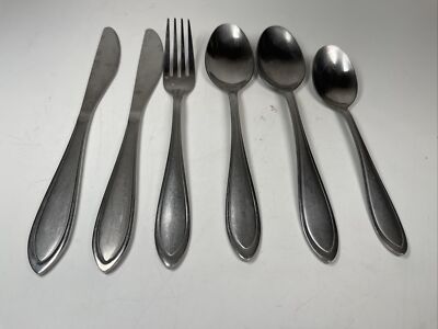 Lot 6 Cambridge Stainless Cherish Flatware 2 Knives, 1 Dinner Fork, 3 Spoons