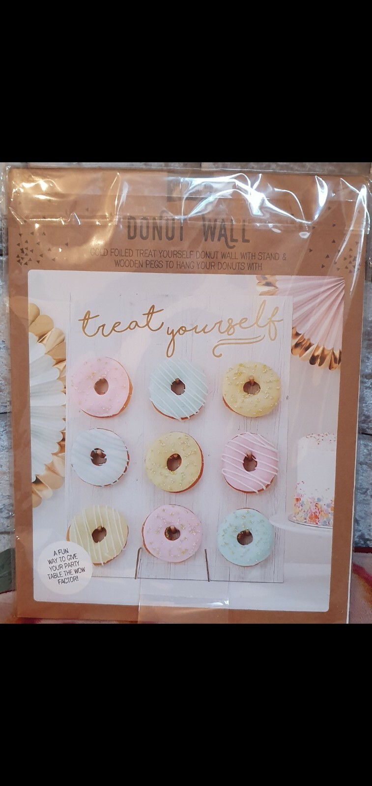Doughnut Wall