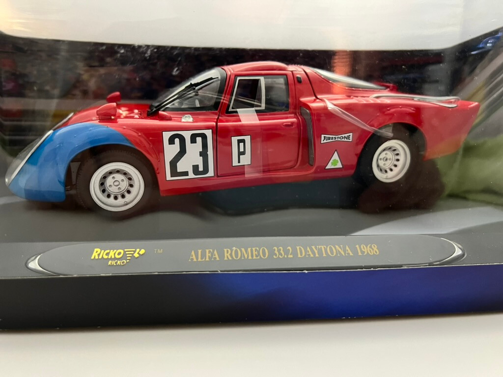 1/18 Ricko アルファロミオ 33.2 DAYTONA RICKO 1:18 1968 ALFA ROMEO (Racing) 33.2 DAYTONA New Old