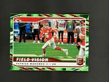 2021 Panini Donruss Elite Football Patrick Mahomes Green Field Vision #FV5Chiefs