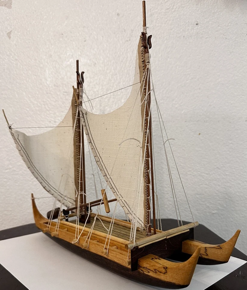 Canoa estilo Hokulea doble casco Cha'moro Ocean Going 10 pulgadas. Foto 4 de 4