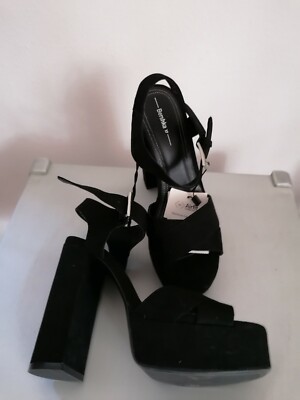 Sexy Damen Sandalen High Heels 12 cm. Schwarzes Plateau Cross Armband Bershka 37