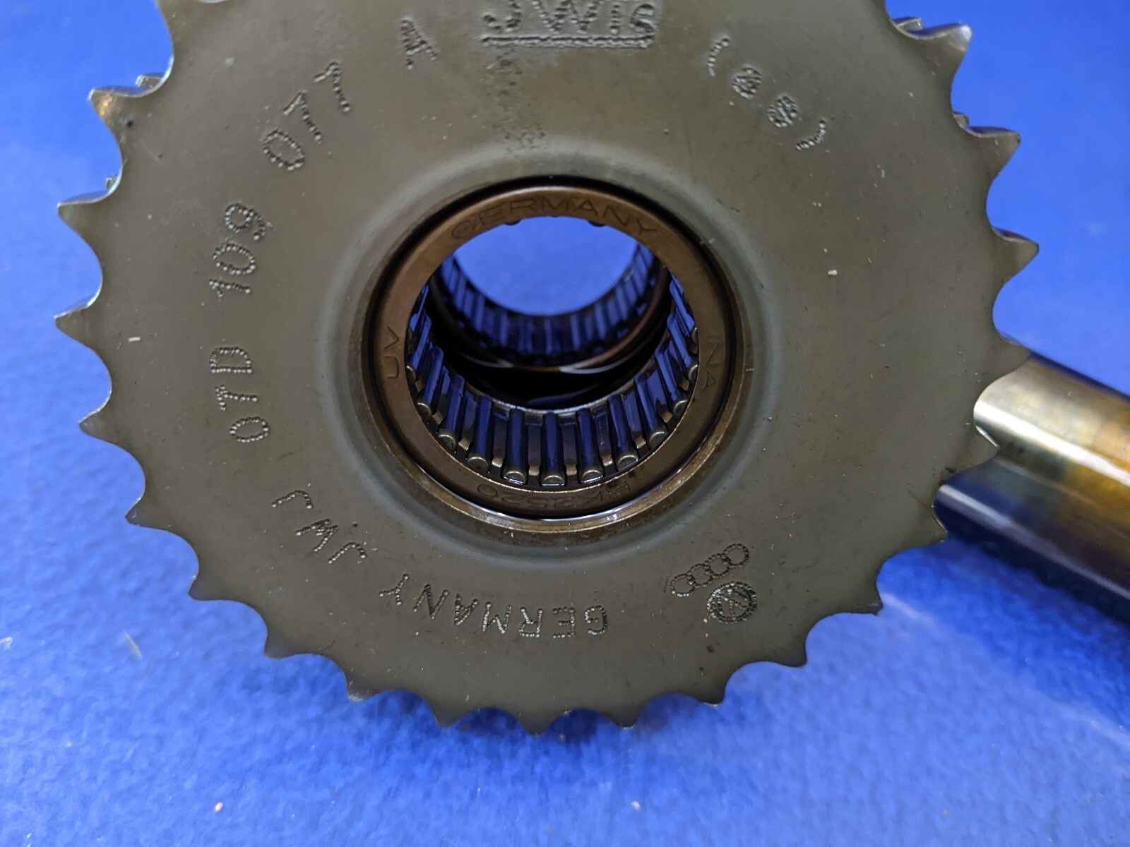 Bentley W12 Genuine VW Phaeton 3D2 3D8 Chain Sprocket 07D109077A oem
