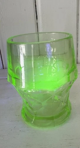 Vintage Anchor Hocking Georgian Tumbler Uranium Glass 4" Honeycomb Green