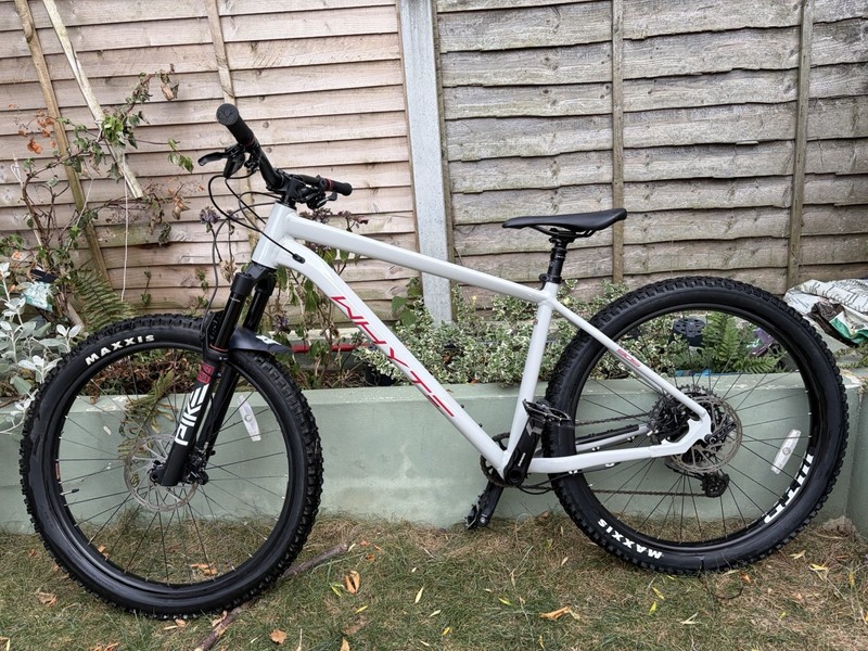 Whyte 905 2023 size Large 27.5 wheels, dropper post, NP pedals, taped from new.