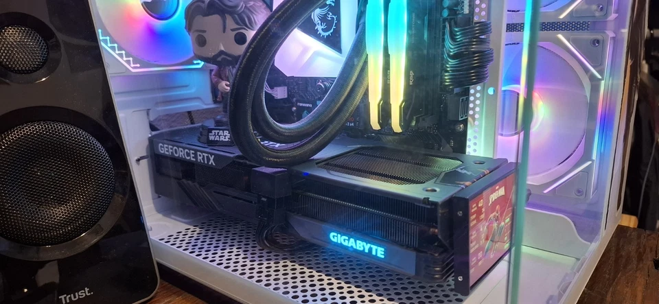 Gigabyte NVIDIA GeForce RTX 4060 Ti GAMING OC Scheda grafica - 16GB GDDR6 - Immagine 4 di 4