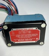 NEW Honeywell Micro Switch EXD-AR-3 Explosion Proof Limit Switch NOS DPDT Box
