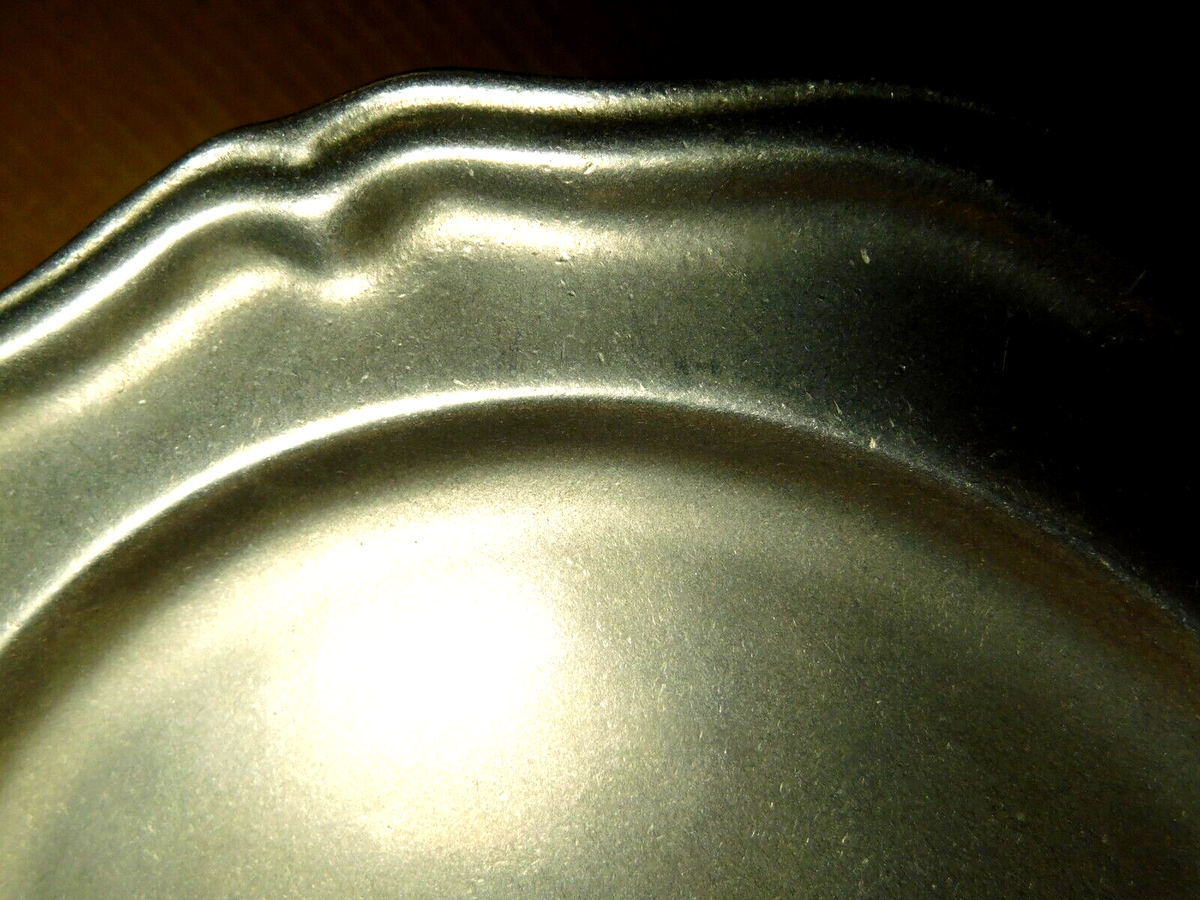 cendrier en Etain de haute qualite Etain brillant - cendrier aspect
