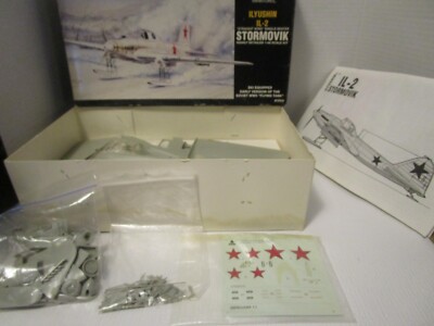Accurate Minatures Ilyushin IL-2 Stormovik Ski Equipped 3409 Scale 1/48 Open Box