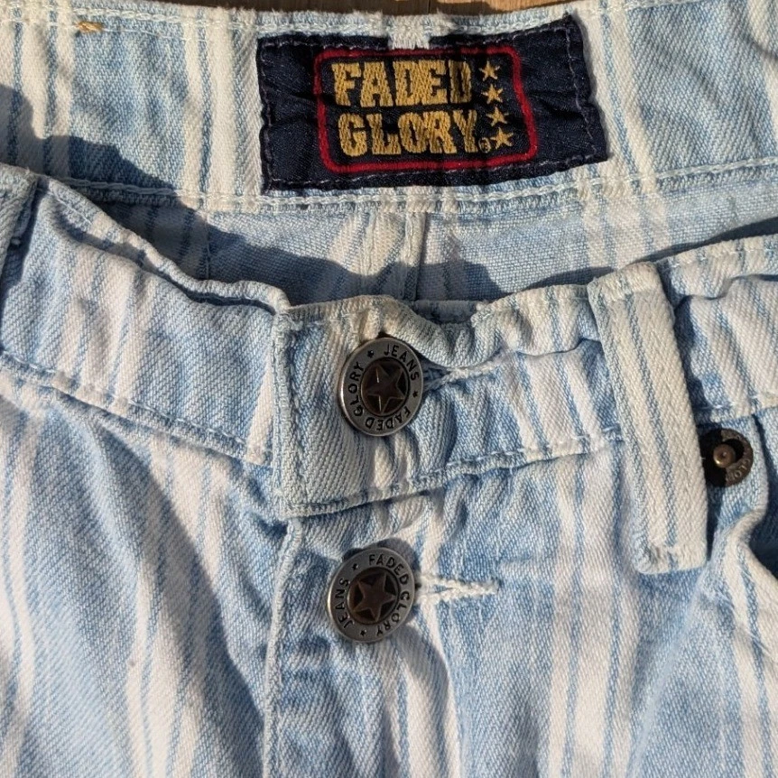Vintage Faded Glory 90's Striped High Waisted Denim Mom Shorts Womens 7/8 Cotton - Image 2 of 4