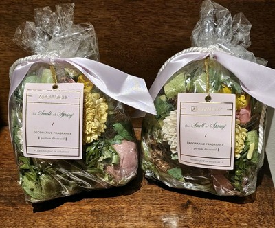 NEW Pair 2 Aromatique Smell of Spring Decorative Fragrance Bag 6oz Pot Pourri
