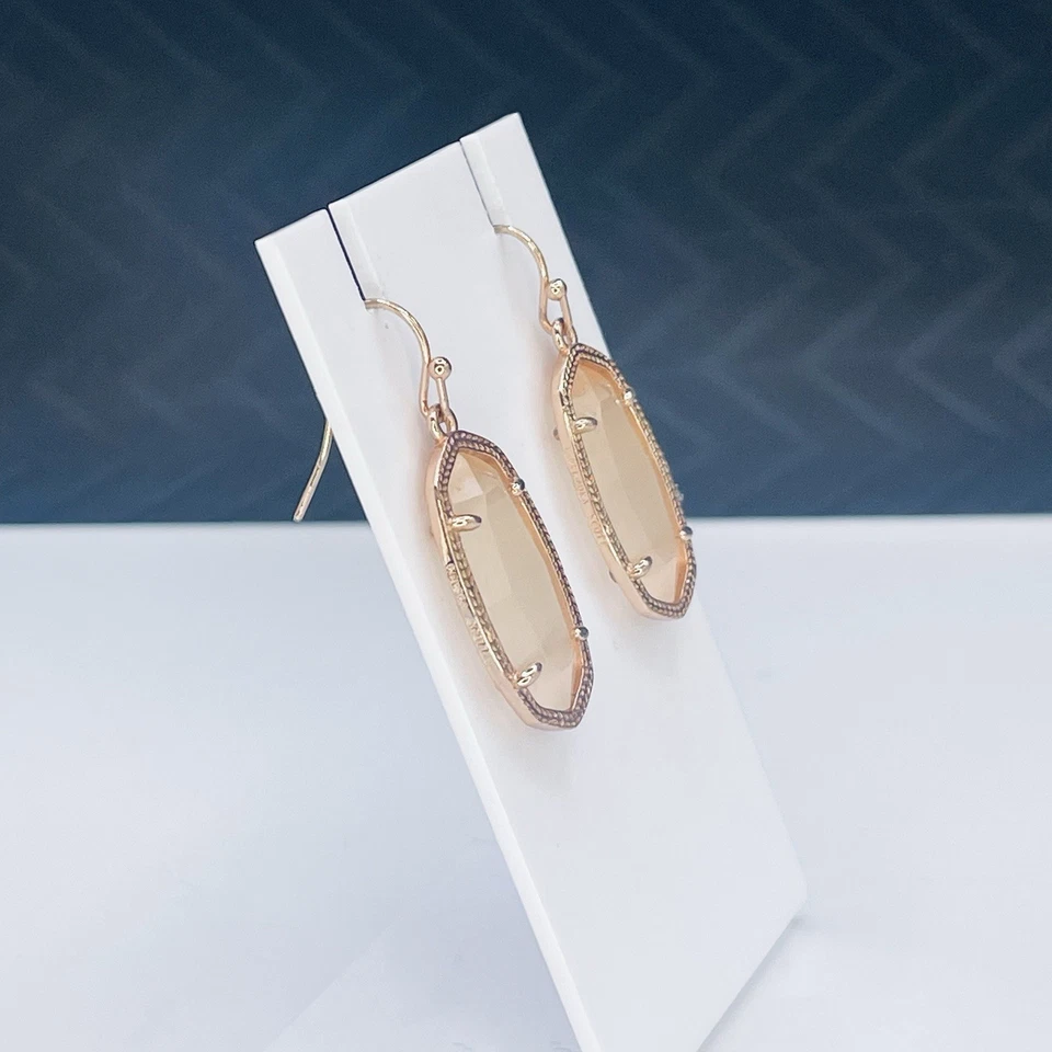 Pendientes Kendra Scott Dani Oro Rosa Piedra Melocotón Facetados Ovalados Colgantes Gota Foto 2 de 4