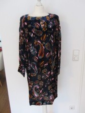 Neues Joyce & Girls Seiden