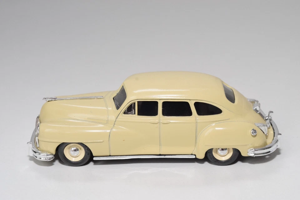 A42 1:43 VITESSE DESOTO CREAM QUASI COME NUOVO - Immagine 2 di 4