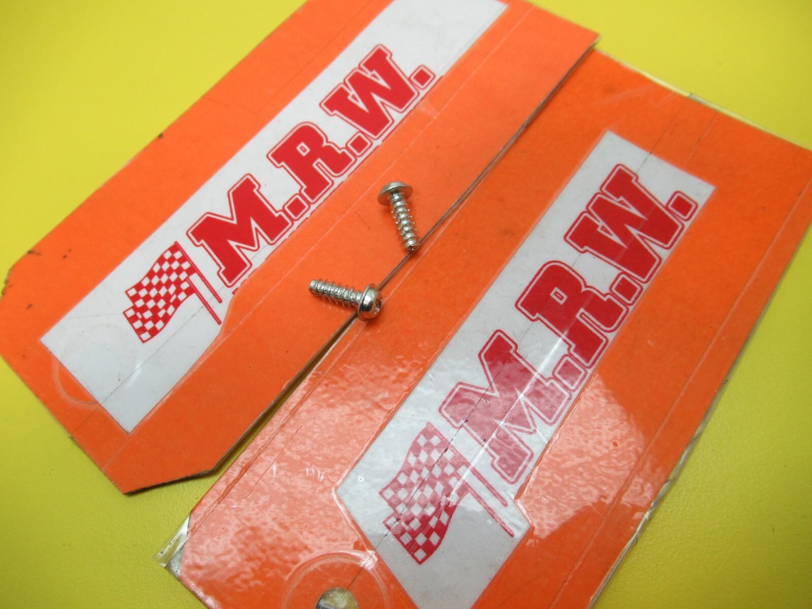 MASS AIR FLOW METER SENSOR MAF SCREW BOLT SCREWS ENGINE CAR TOYOTA