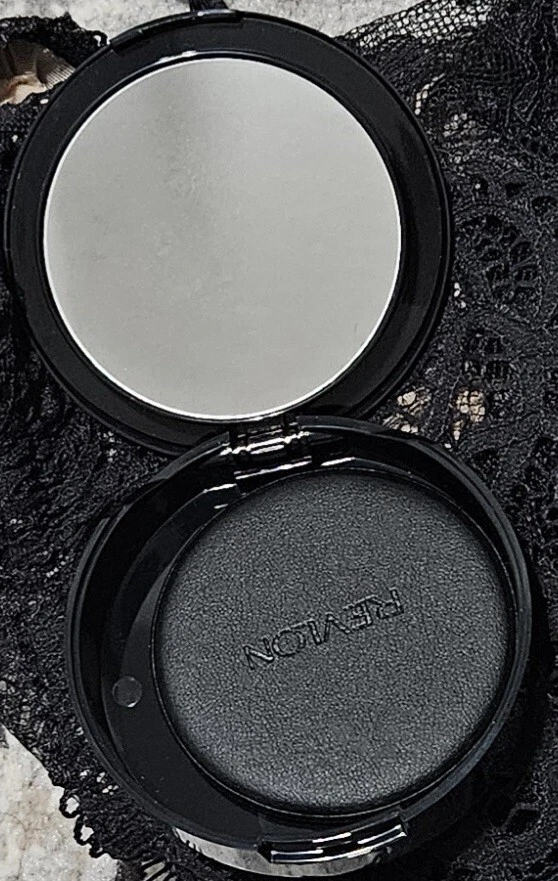 Revlon Colorstay Pressed Powder - (Translucent - 880) - 0.3 oz - Image 3 of 3