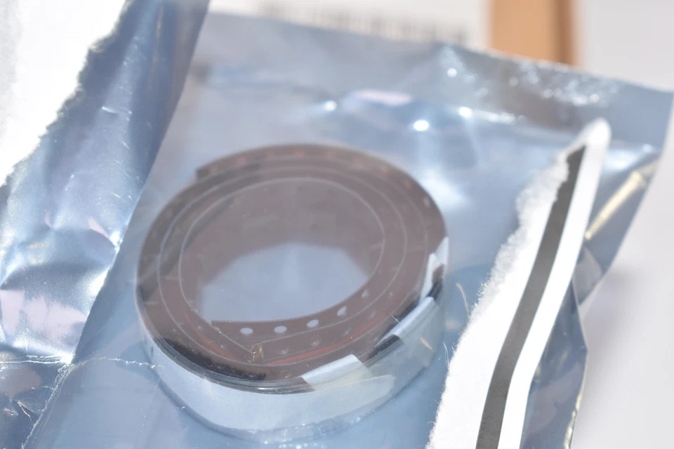 Lot of 30 NEW Semtech SLVU2.8-8.TBT ESD Suppressors / TVS Diodes TVS, 2.8V, LOW  - Image 4 of 4