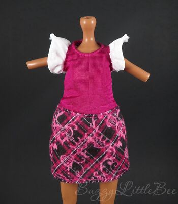 Monster High Doll G3 Draculaura Buried Secrets Scaremester Plaid Style Dress