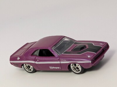 Hot Wheels 1970 Dodge Hemi Challenger 2023 Walgreens Purple CUSTOM Real Riders
