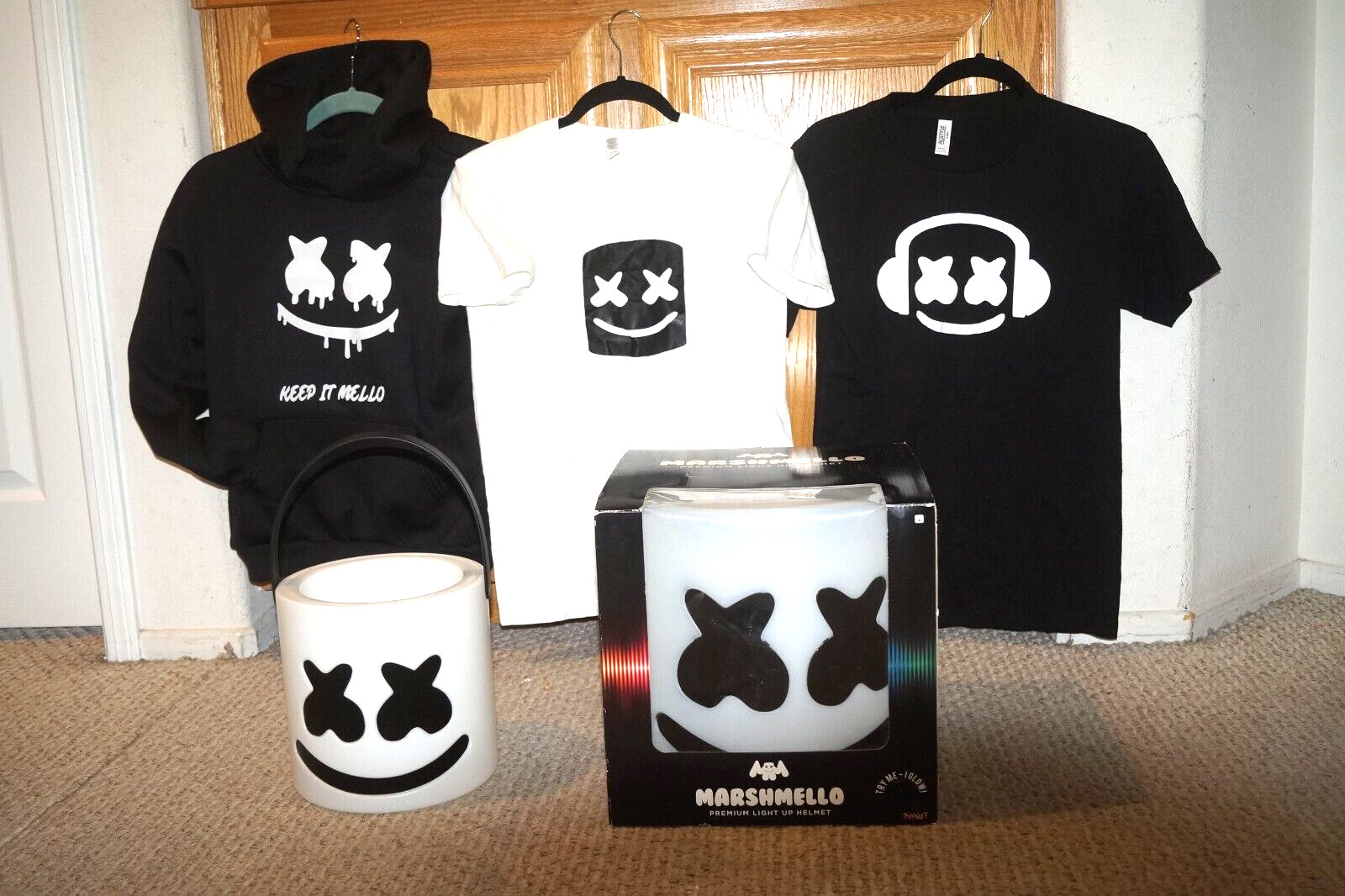 MARSHMELLO HALLOWEEN COSTUME LIGHT UP HELMET CANDY PA… Gem