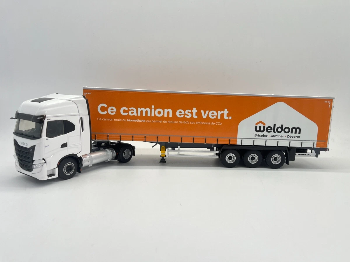 Camion solo de 2012 couleur blanc – IVECO Stralis 4x2