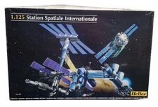Space :  1:/125 scale International space station model kit made by Heller in