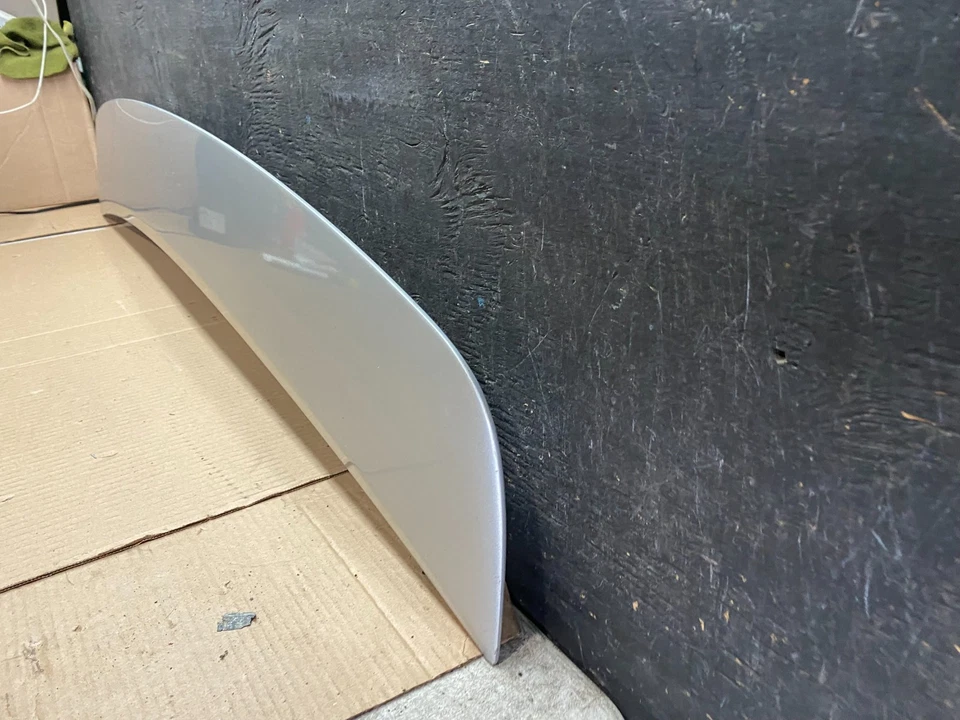 Alerón trasero Ford Focus 2008 a 2011 sedán usado OEM Q3002 DG Foto 2 de 4