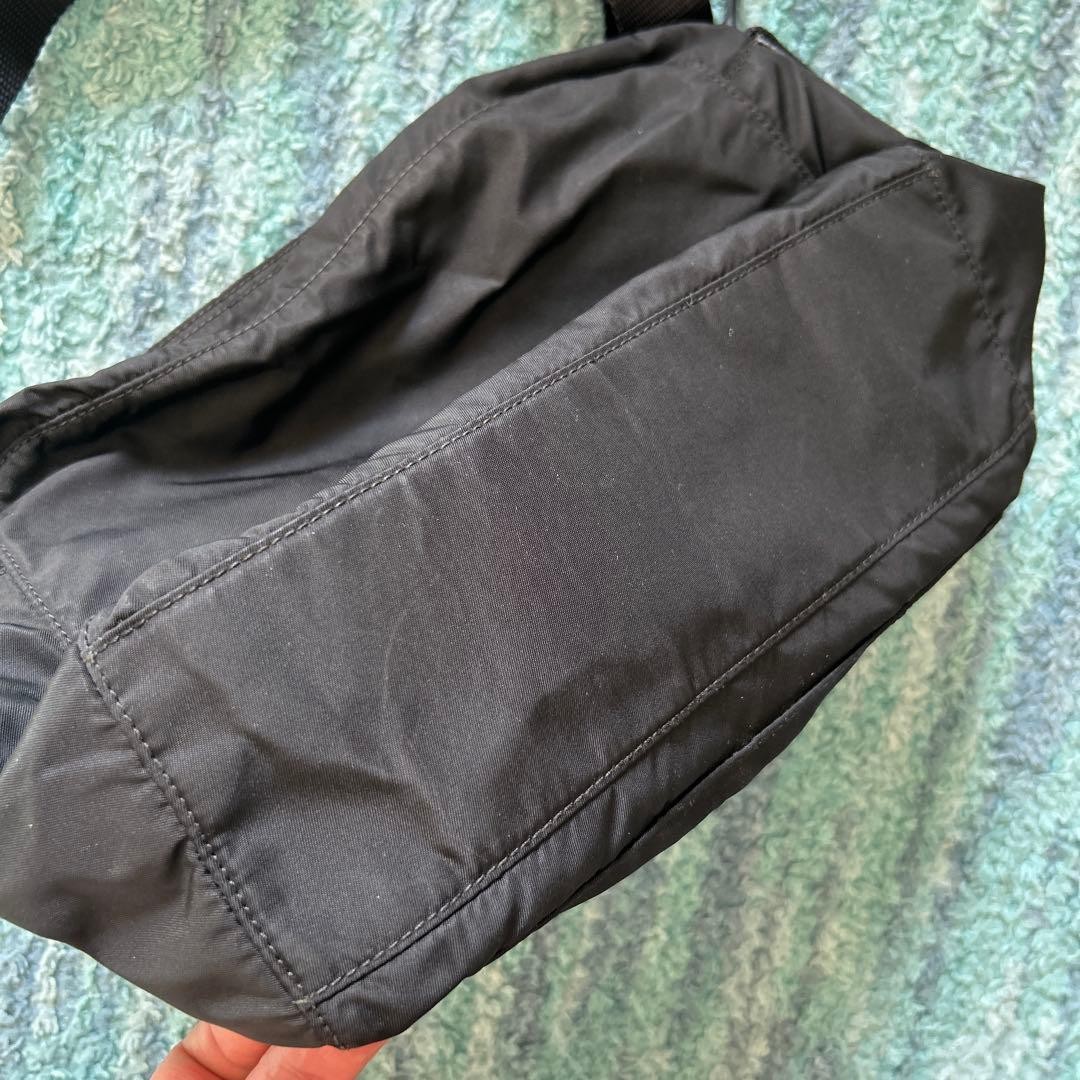 PRADA Shoulder Bag thumbnail 4