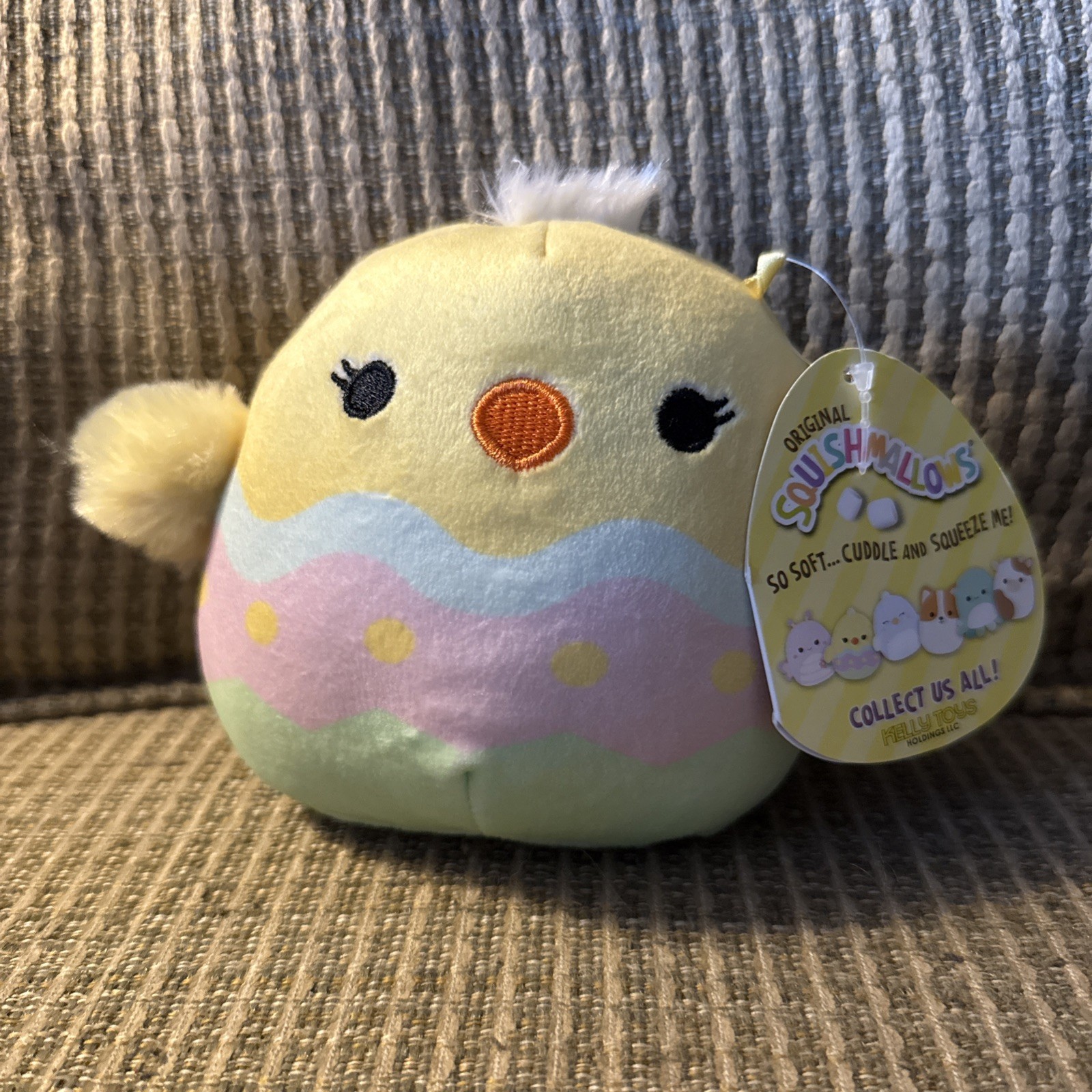 Squishmallows Aimee Chick in Egg 5
