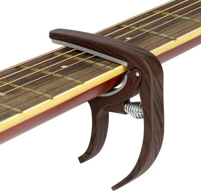 Aomig Kapodaster für Gitarren Guitar Capo mit 6 Plektren Stimmgerät Gitarre