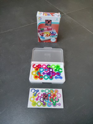 Smart Games - IQ Link, Puzzle Game with 120 Challenges, 8+ Years