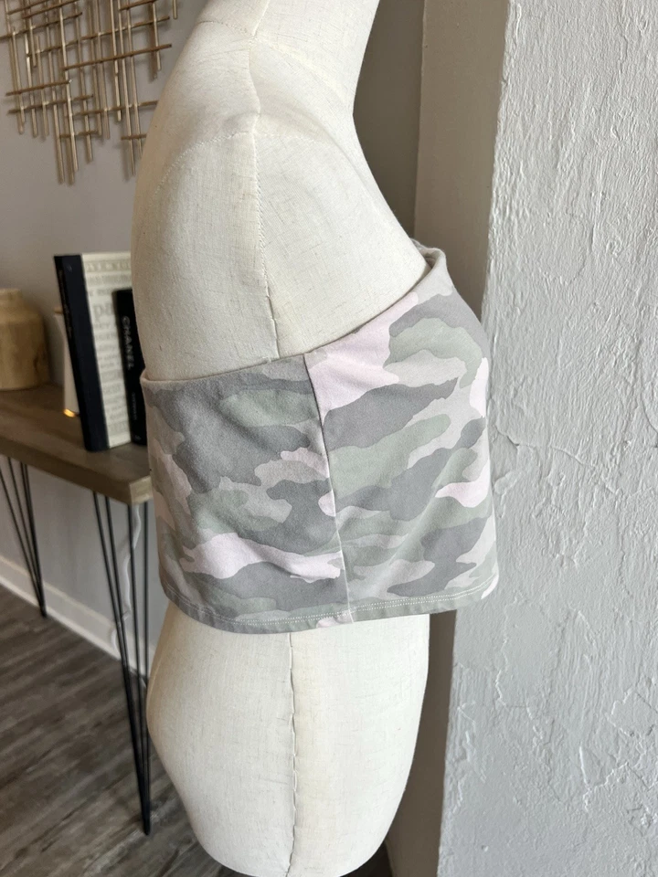 Sujetador Top Aerie Bandeau Rosa Gris Camuflaje Talla XL de America Eagle Foto 2 de 4