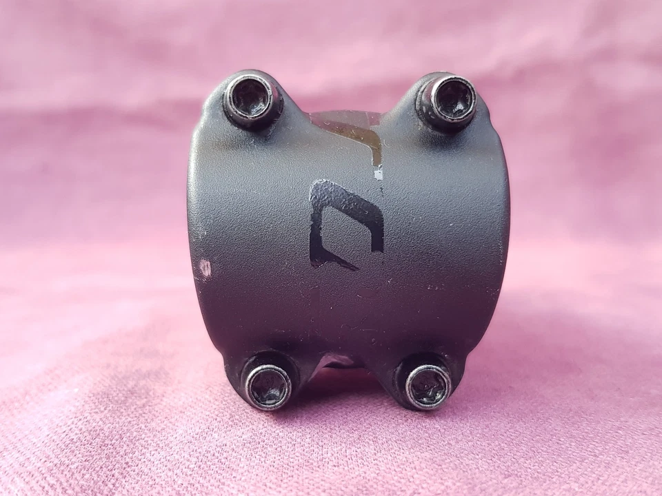 Syncros XR1.5 90mm bike stem. For 31.8mm dia bar and 1 1/8" steerer. 148g only! - Image 3 of 4