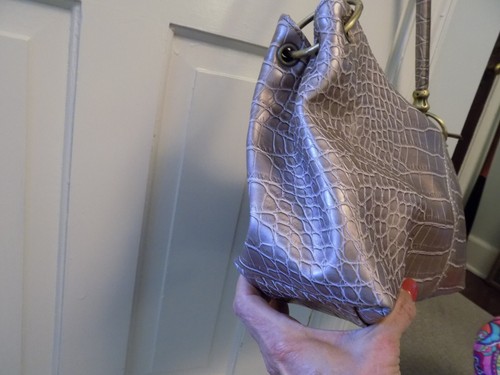 Pretty Hand Bag Purse Bueno Croc Embossed Metallic Taupe 3 Sections top handle - Picture 7 of 13