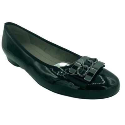 Jenny Damen Frauen Slipper Smart niedriger Absatz schwarz Lackdetail Pumps 7,5