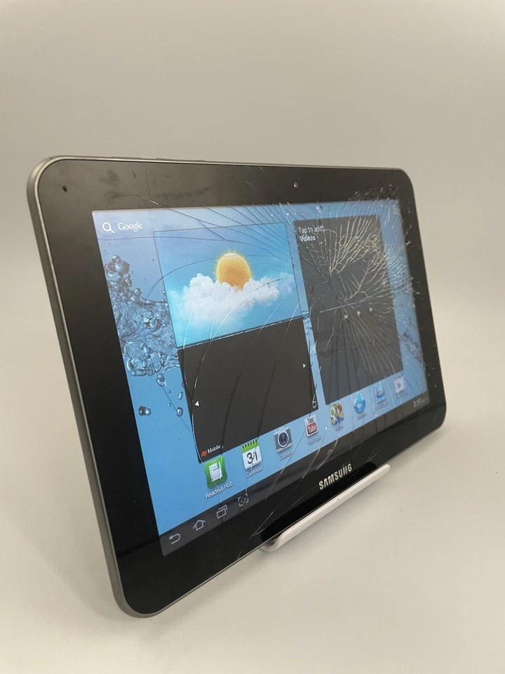 Samsung Galaxy Tab 8.9 GT-P7310 Grey WiFi 10.1" 16GB Android Tablet Cracked - Image 2 of 4