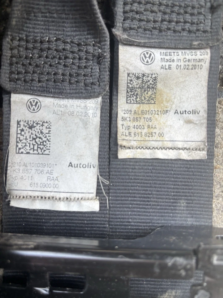 Volkswagen Golf GTI Hatchback-2 puertas cinturones de seguridad-delanteros-ambos lados-2010-2013-negro Foto 3 de 3