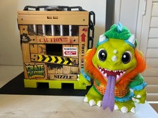 Crate Creatures Surprise SIZZLE w/Crowbar Chains Box Works Speaks Roars Shakes
