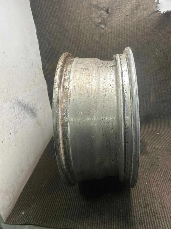 Fits 2005-2009 Pontiac G6 17x7in Wheel/Rim OEM:09596888 - Image 4 of 4