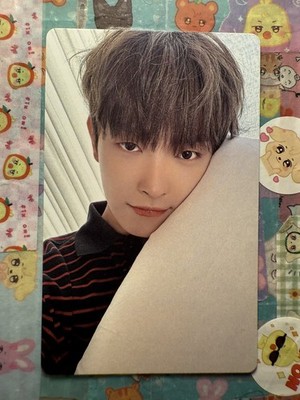   Official Ateez Hongjoong 6th Membership Kit  The Grand Hotel Atiny  Photocard