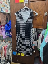 Medium new women's swim cover up from lands end. Item 1279