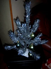 VTG COLLECTOR 2 FT NICE!! RETRO SILVER "POM POM" ALUMINUM XMAS TREE#24
