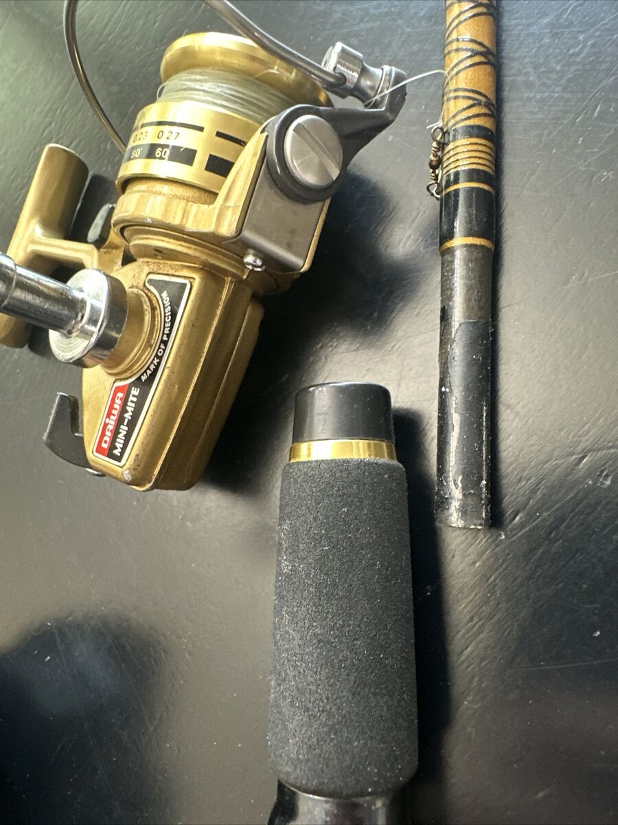 Daiwa Mini-Mite VINTAGE SPINNING ROD SET W/ CASE | eBay Daiwa Mini-Mite VINTAGE SPINNING ROD SET W/ CASE | eBay